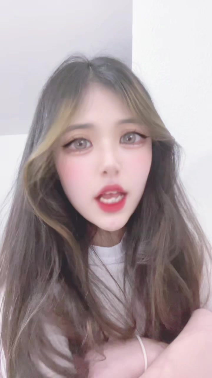 @𝑬 ୨୧