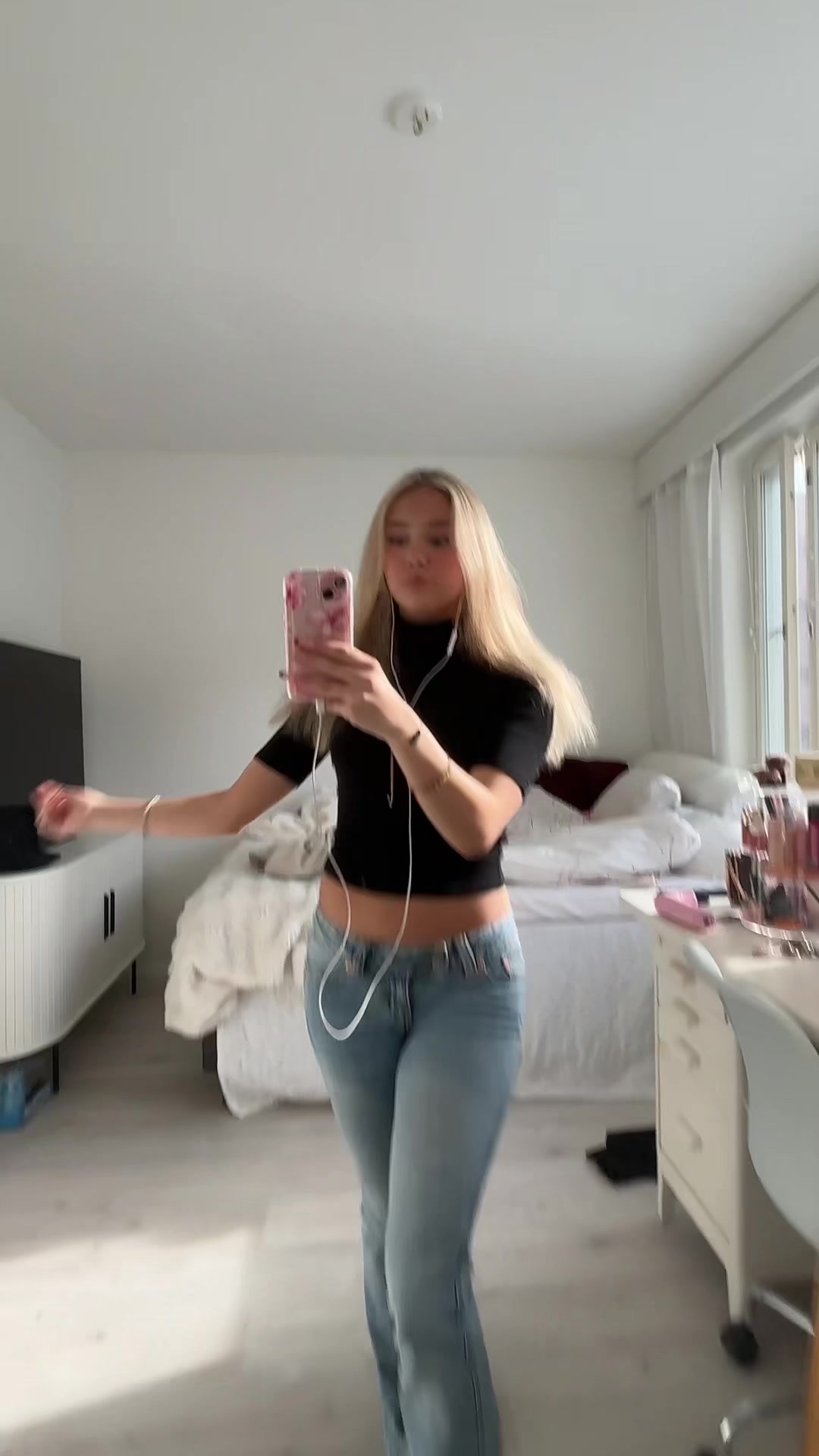 @𝒎𝒊𝒊𝒂