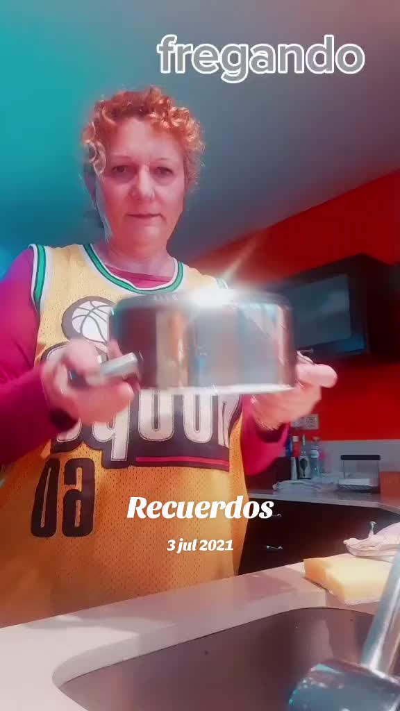 @Sus&uacute;menina