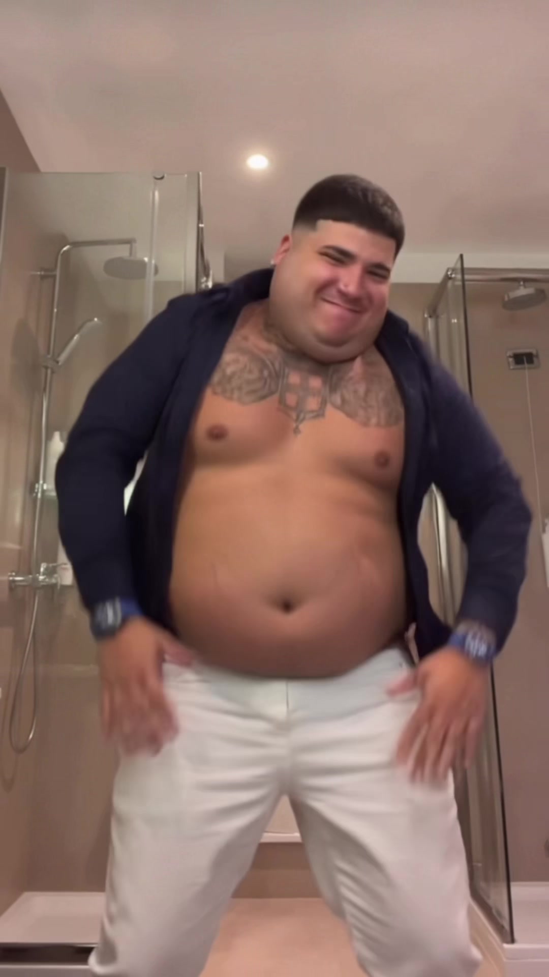@🕺