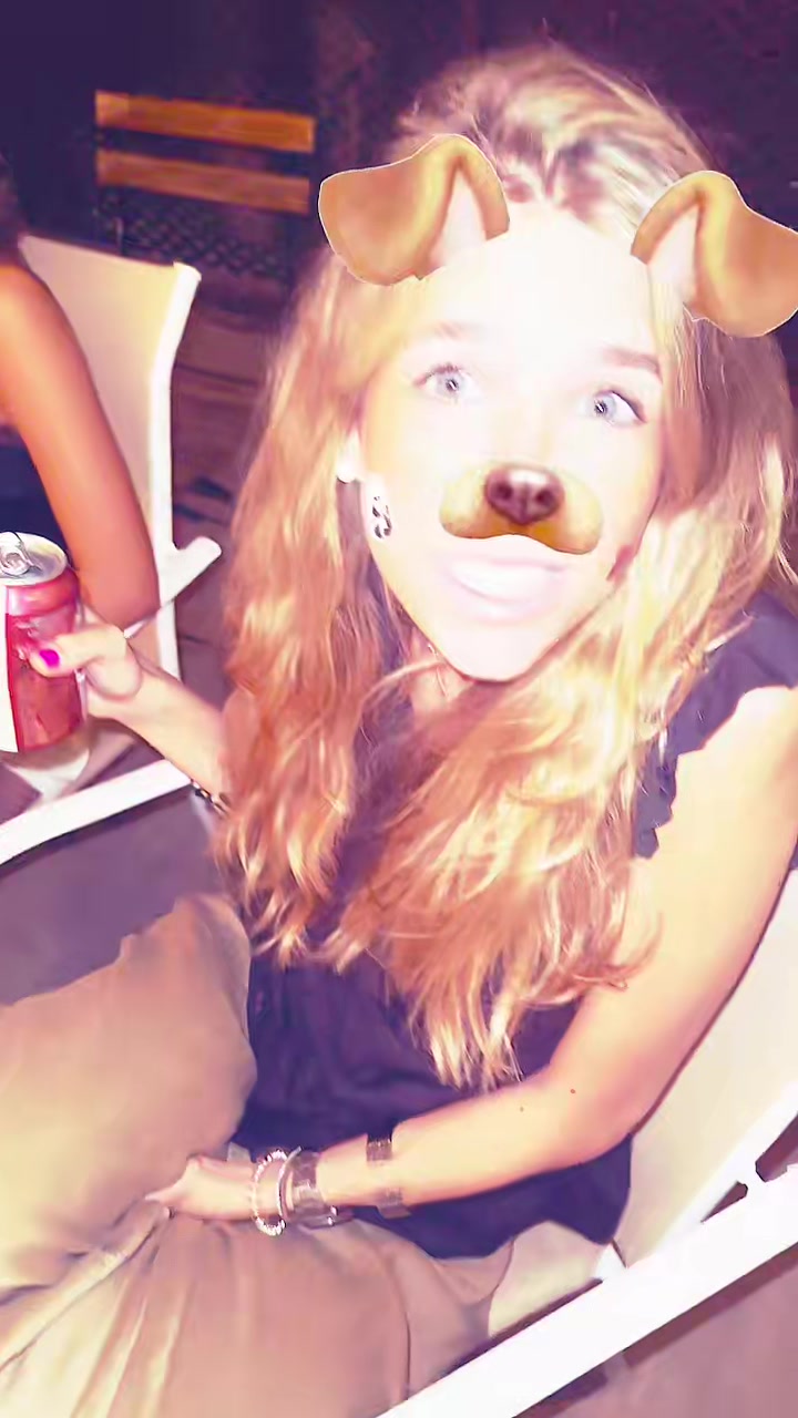 @Carlota