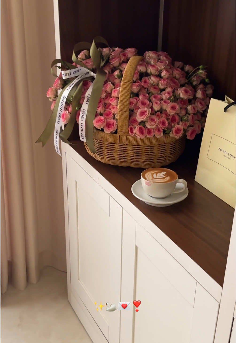 @LYORA FLOWERS | ليورا