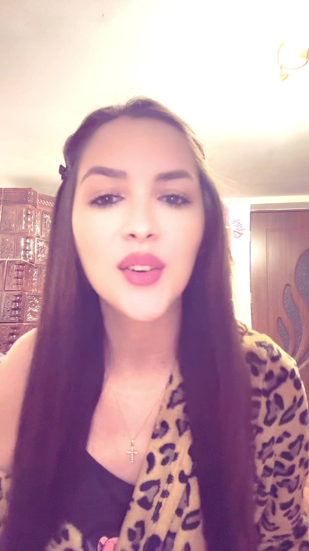 @&copy;️