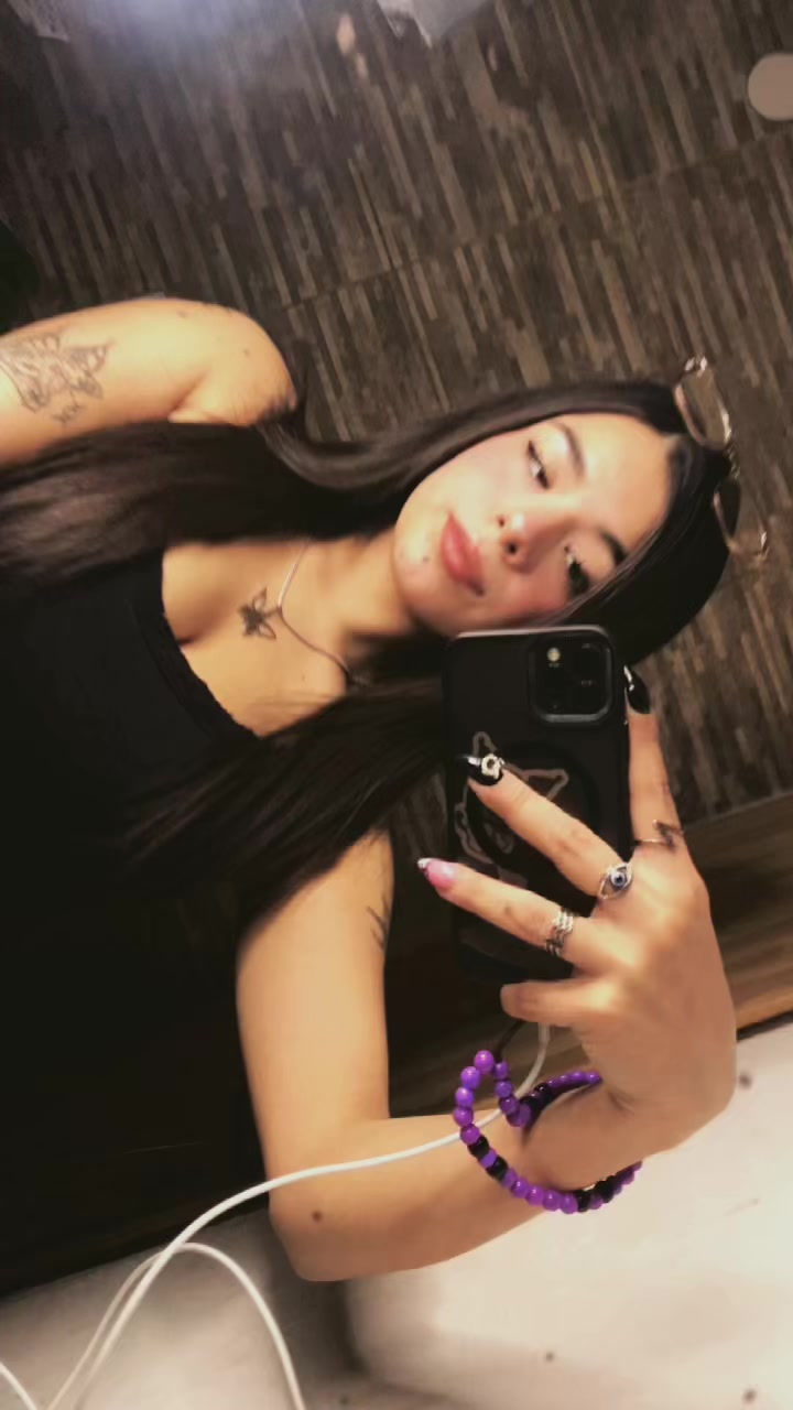@Candela Roman☦️📿🔮