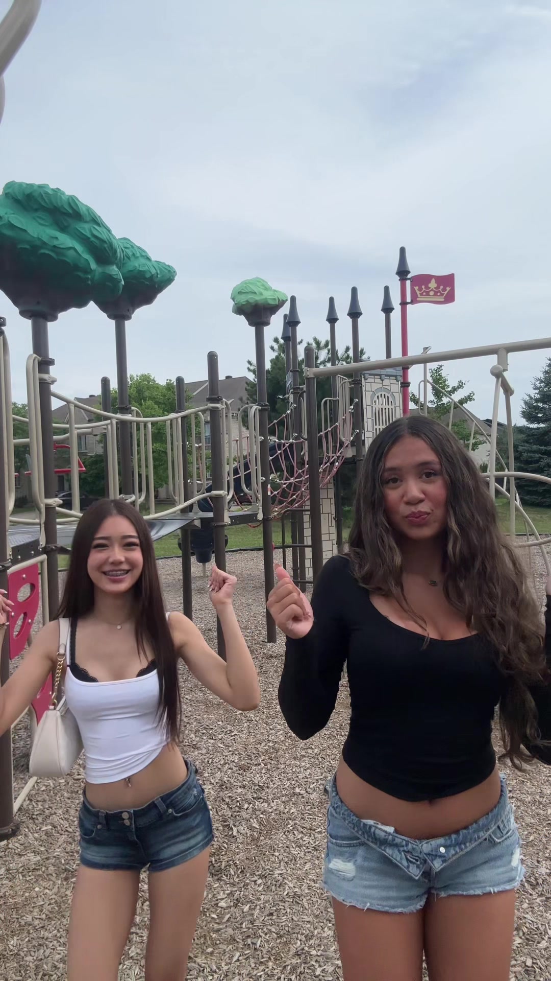 @raecywang
