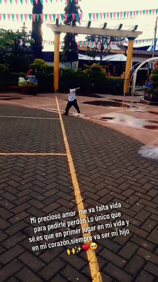 @🍓Gomez🍓la shaparrita🧑🧒🧒