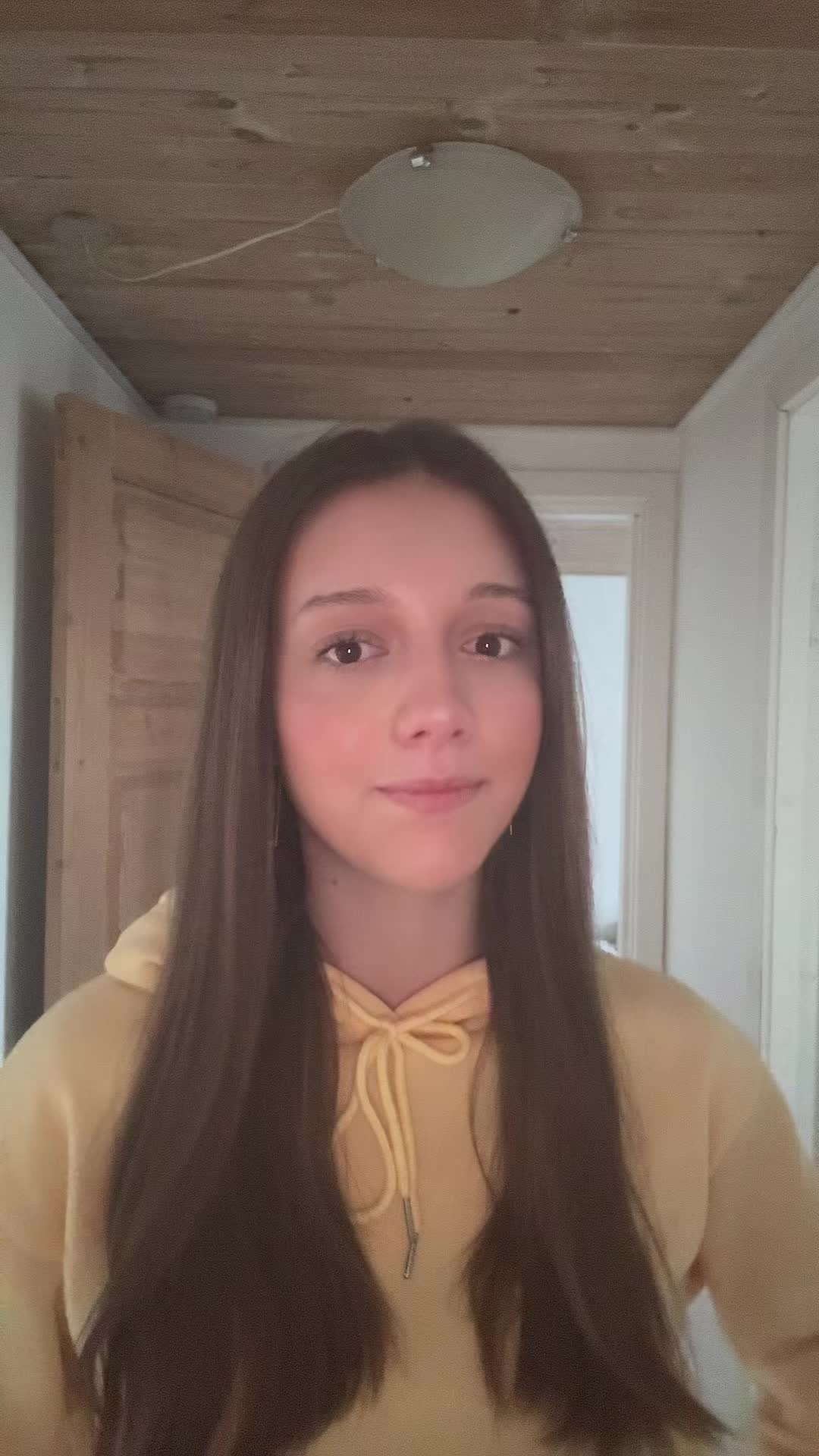 @𝒜𝓃𝓃𝒶𝒷𝑒𝓁𝓁♡