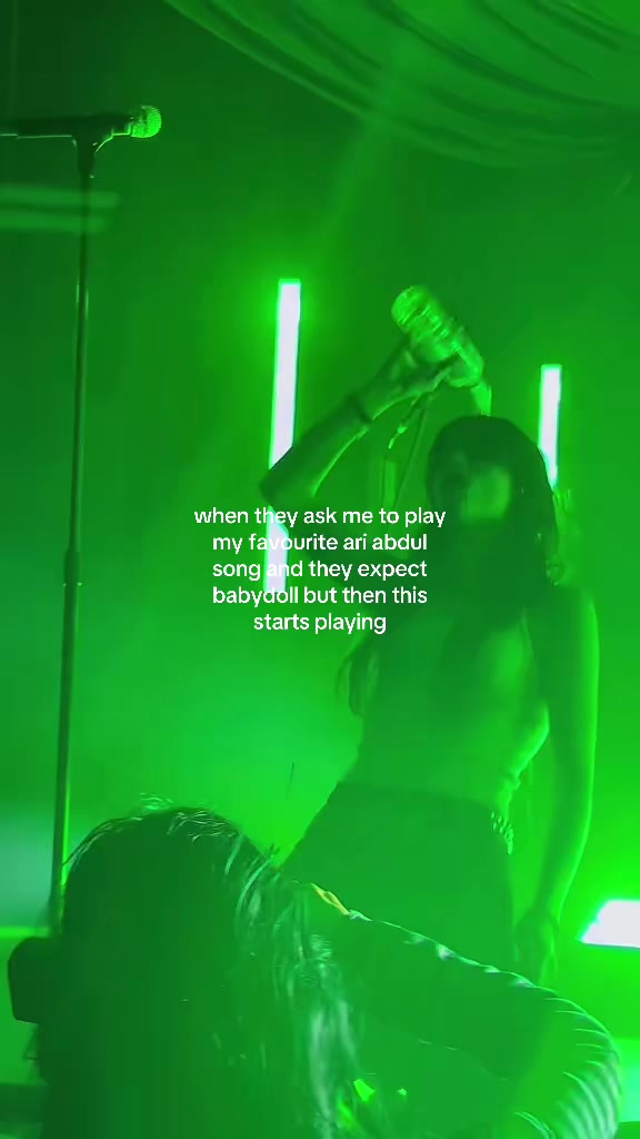 @𝐄𝐥𝐥𝐚 ♫