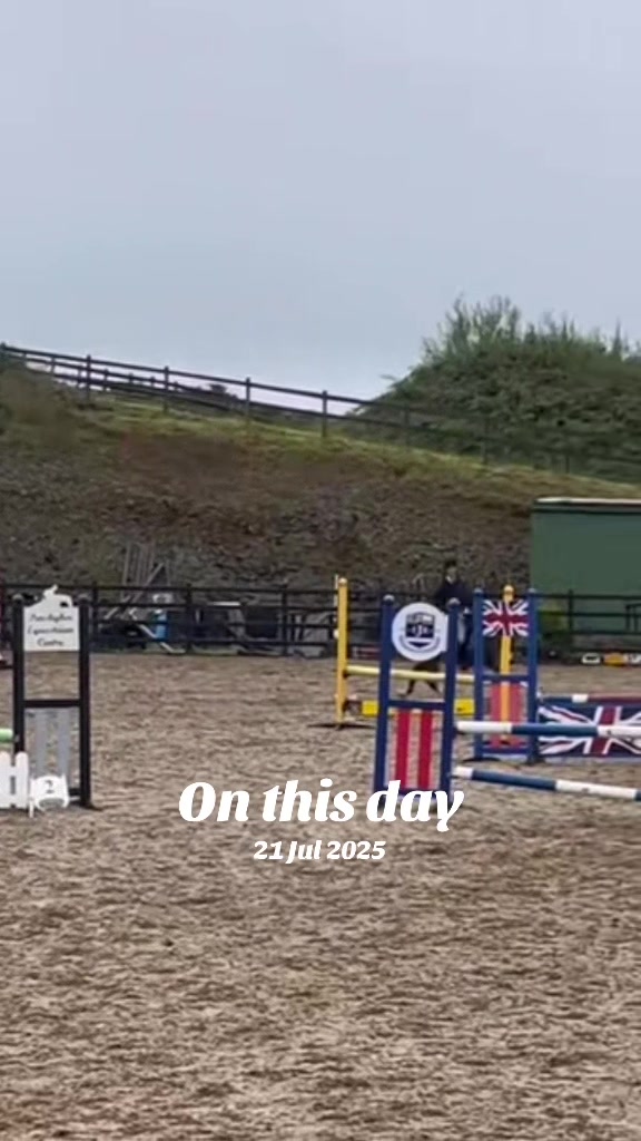 @amelia_showjumping2
