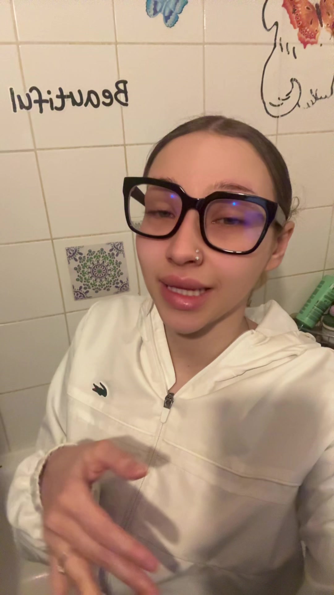 @Lyna31k