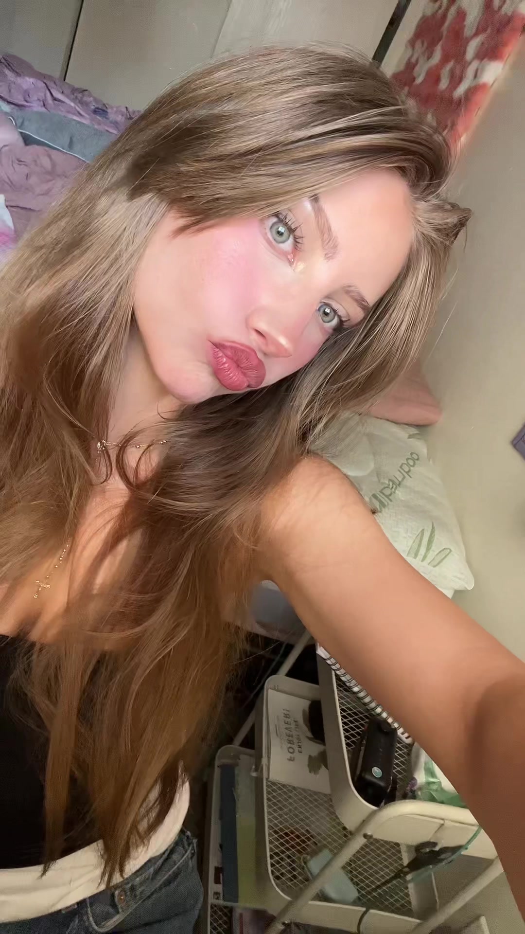 @CAM🪽