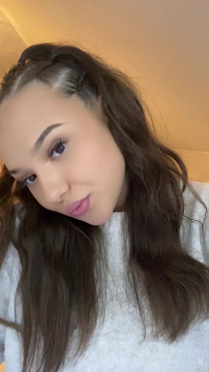 @𝐂𝐡𝐢_𝐚𝐫𝐤𝐚𝐚🌸🤍
