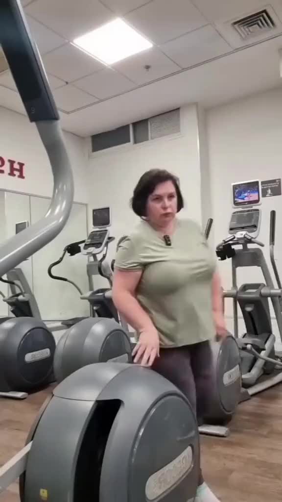 @Elena Glavan920