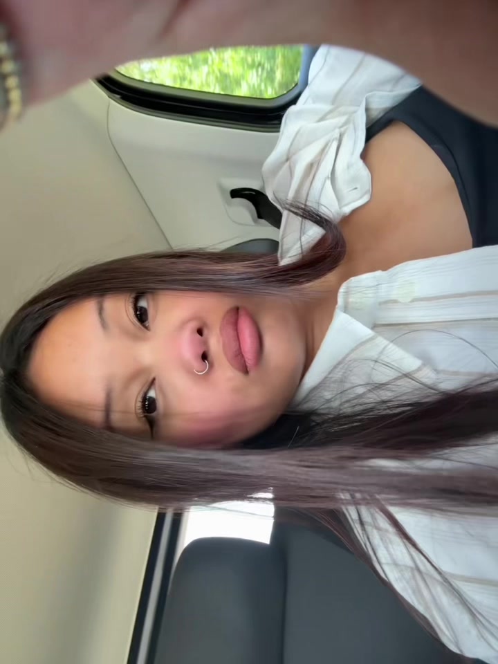 @Camille🦋