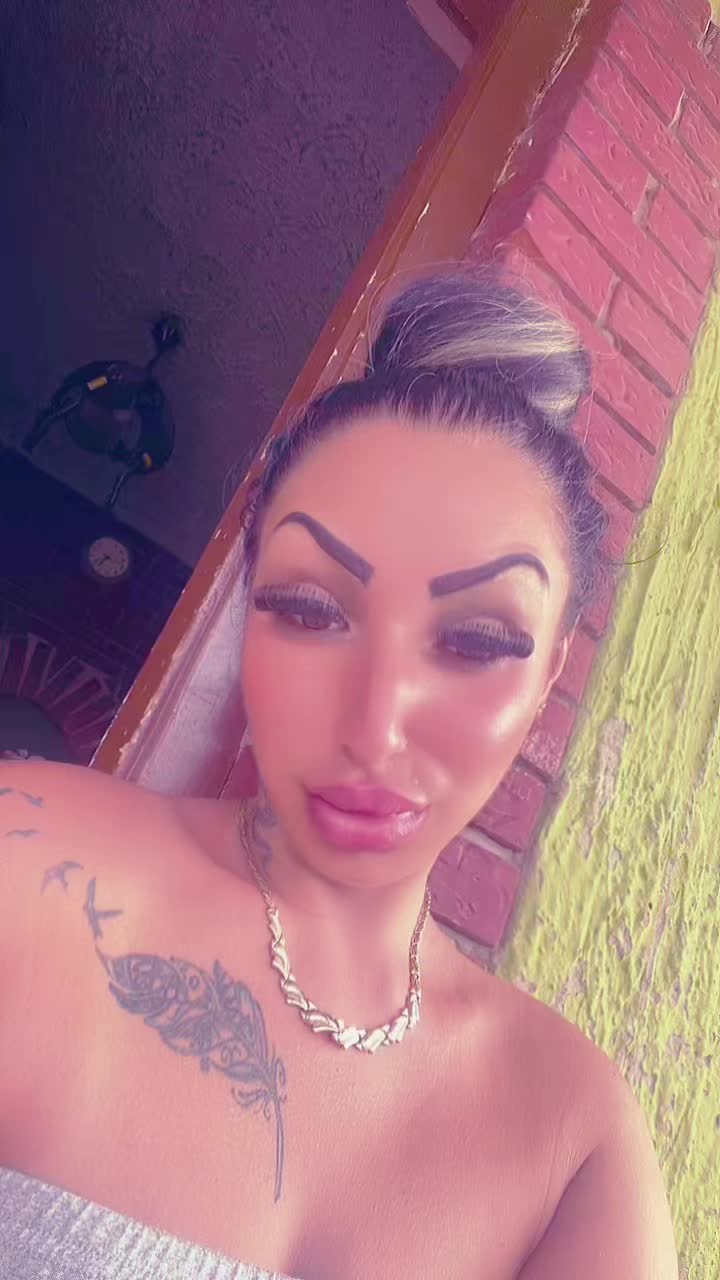 @🫦Lauraaa 🫦