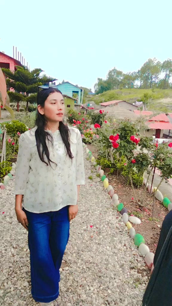 @puja gahatraj 😍3