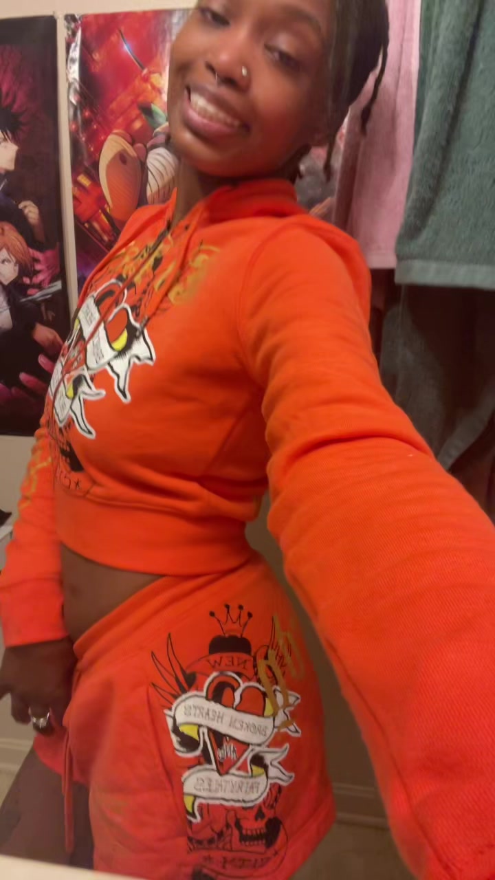 @:3
