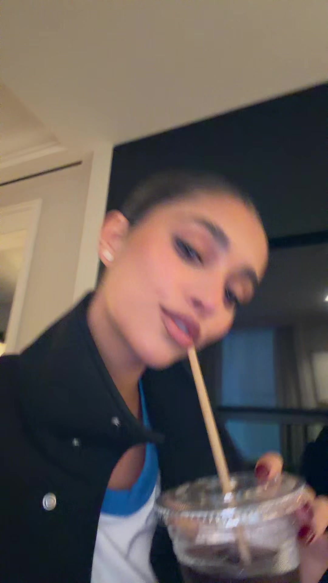 @In&eacute;s