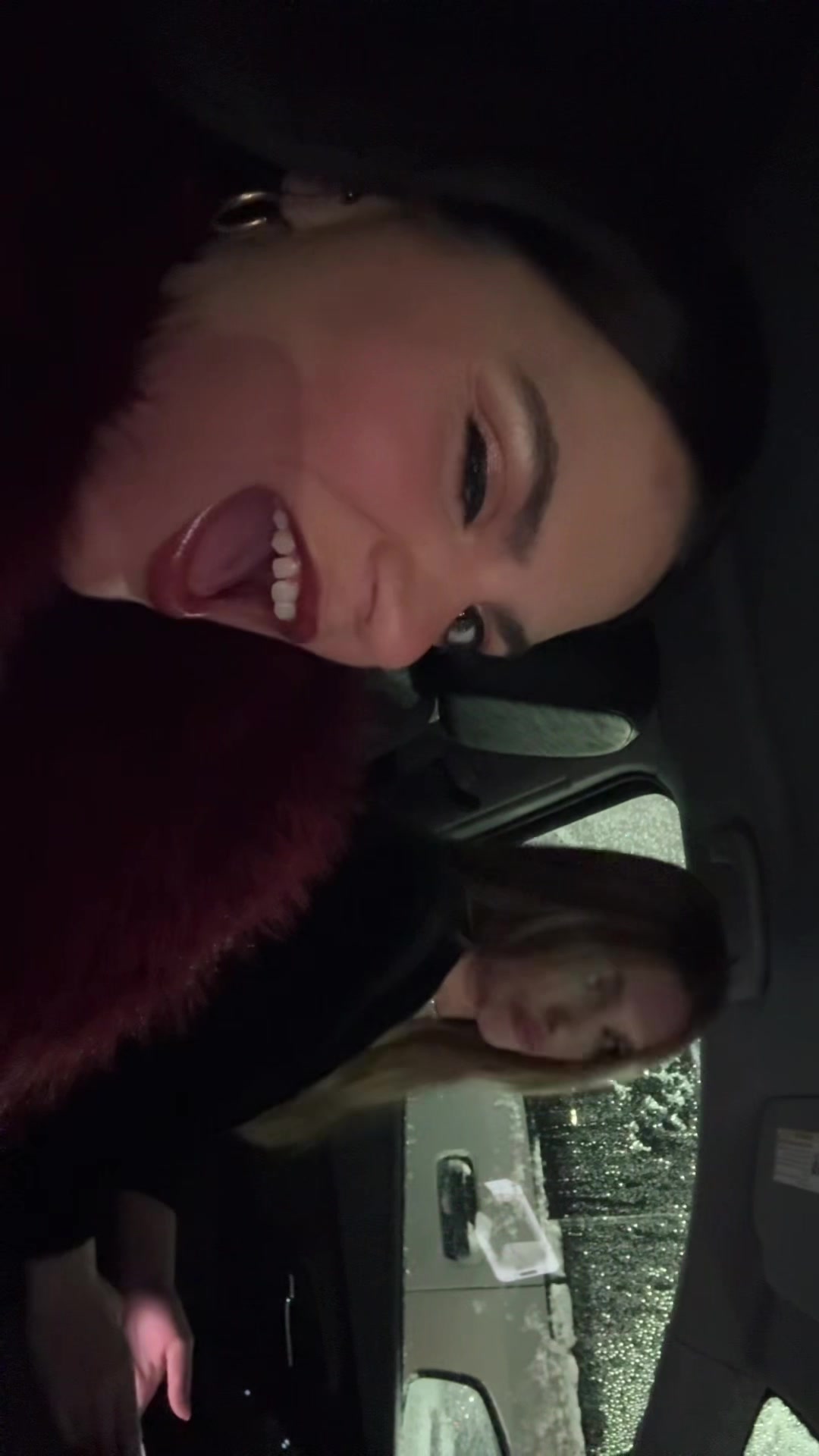 @chrissymmarie