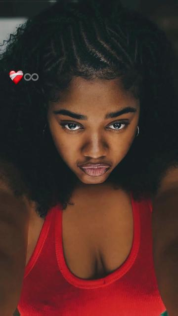 @Naomi 🦋🦋