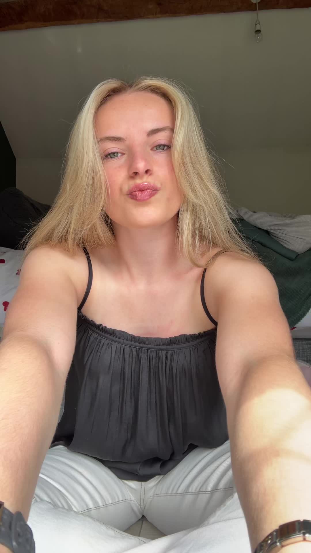 @Meg ❣️