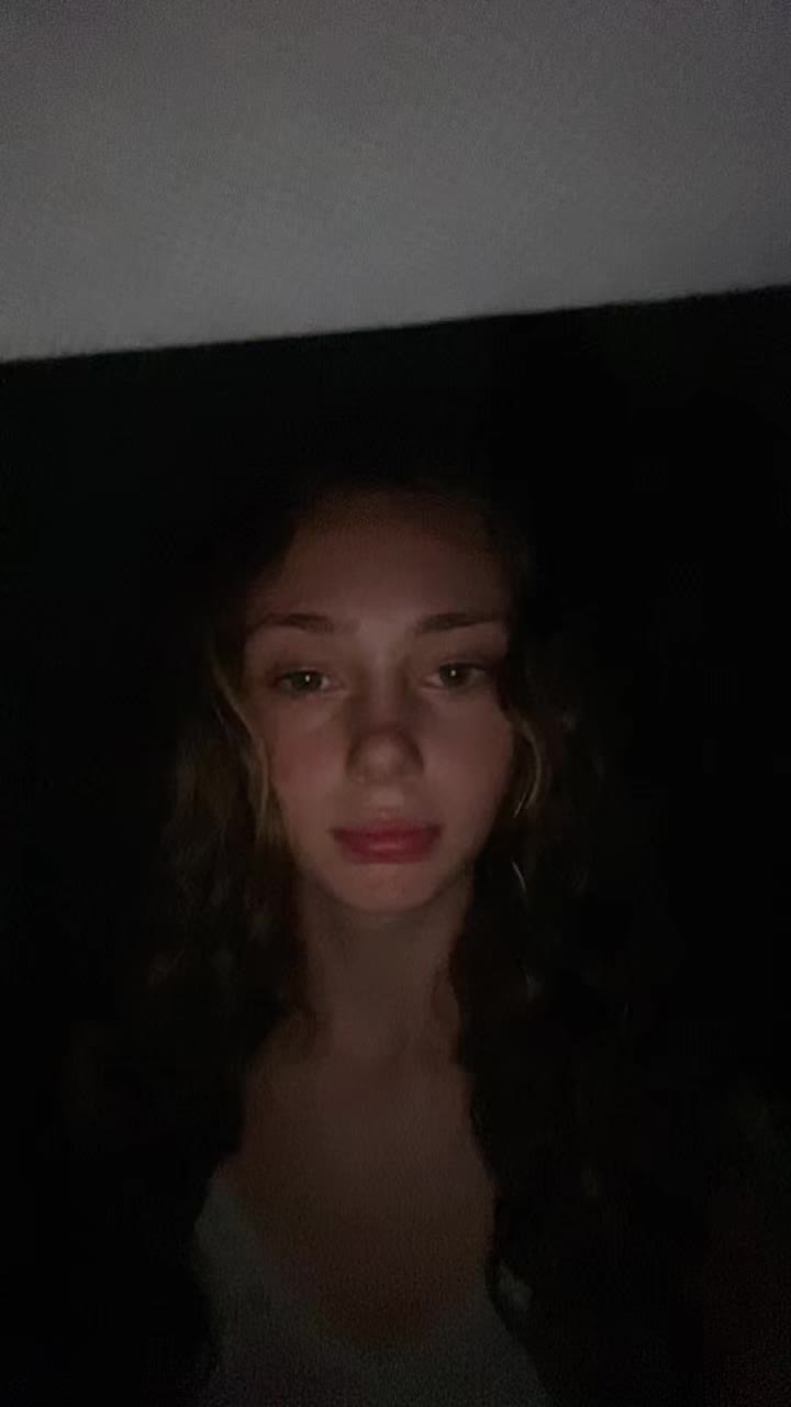 @𝐚𝐢𝐥𝐚 ❦