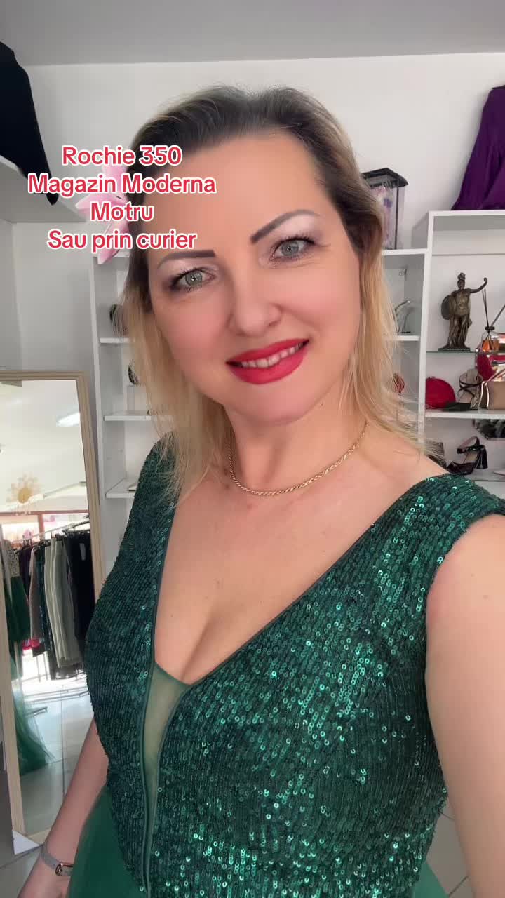 @Elena Ely