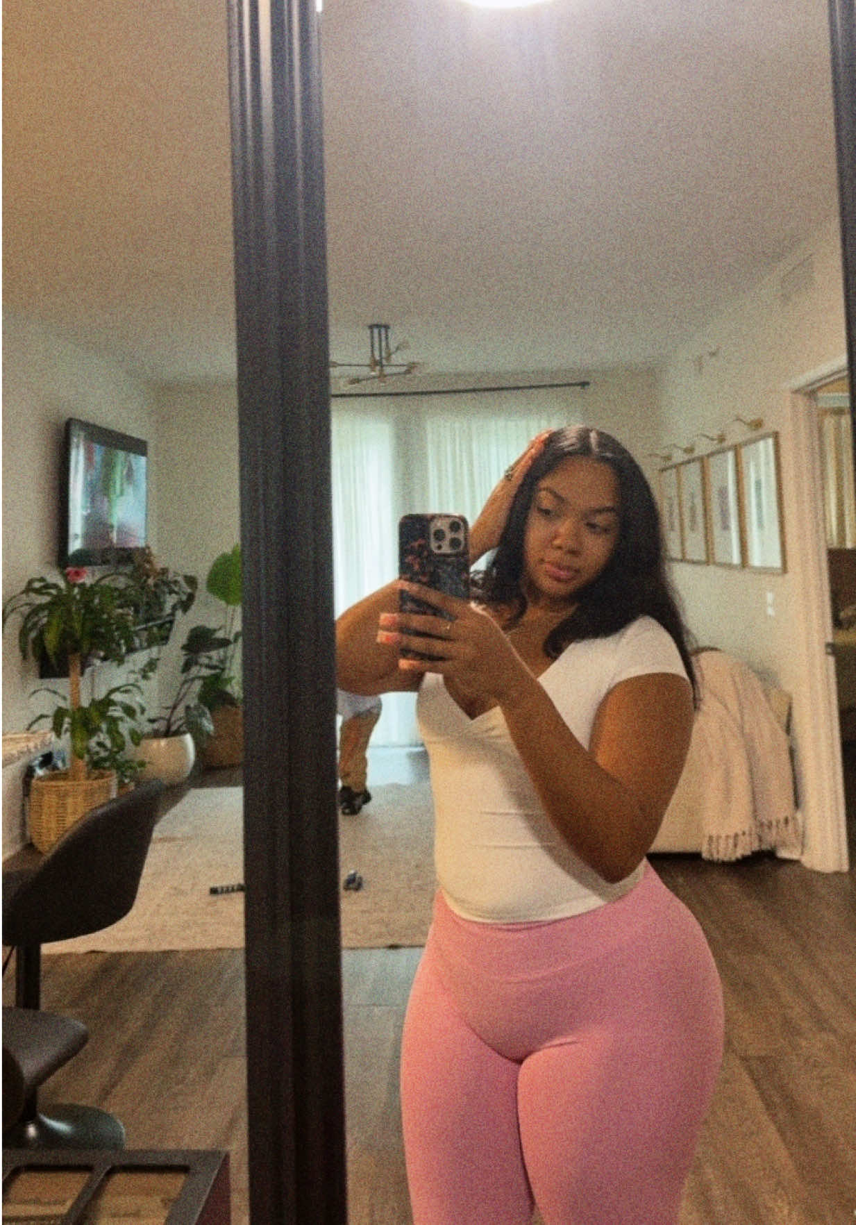 @🥀Elayni🌹