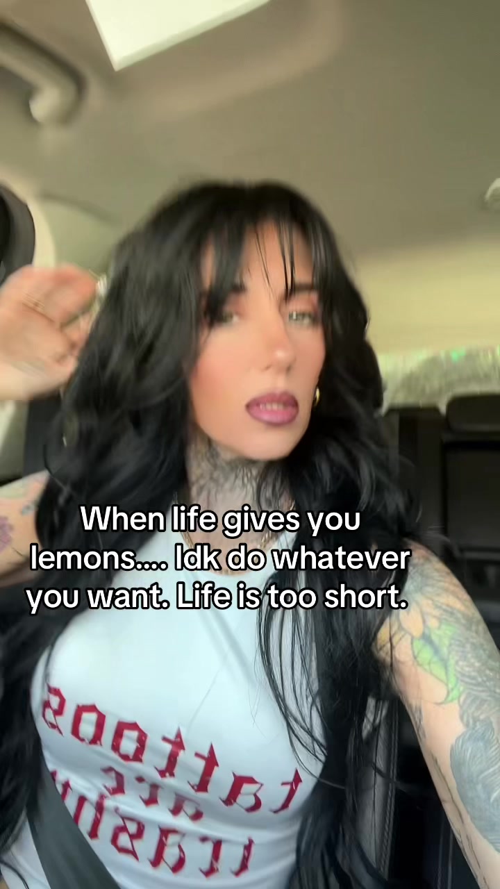 @Jade 🌿🖤💀