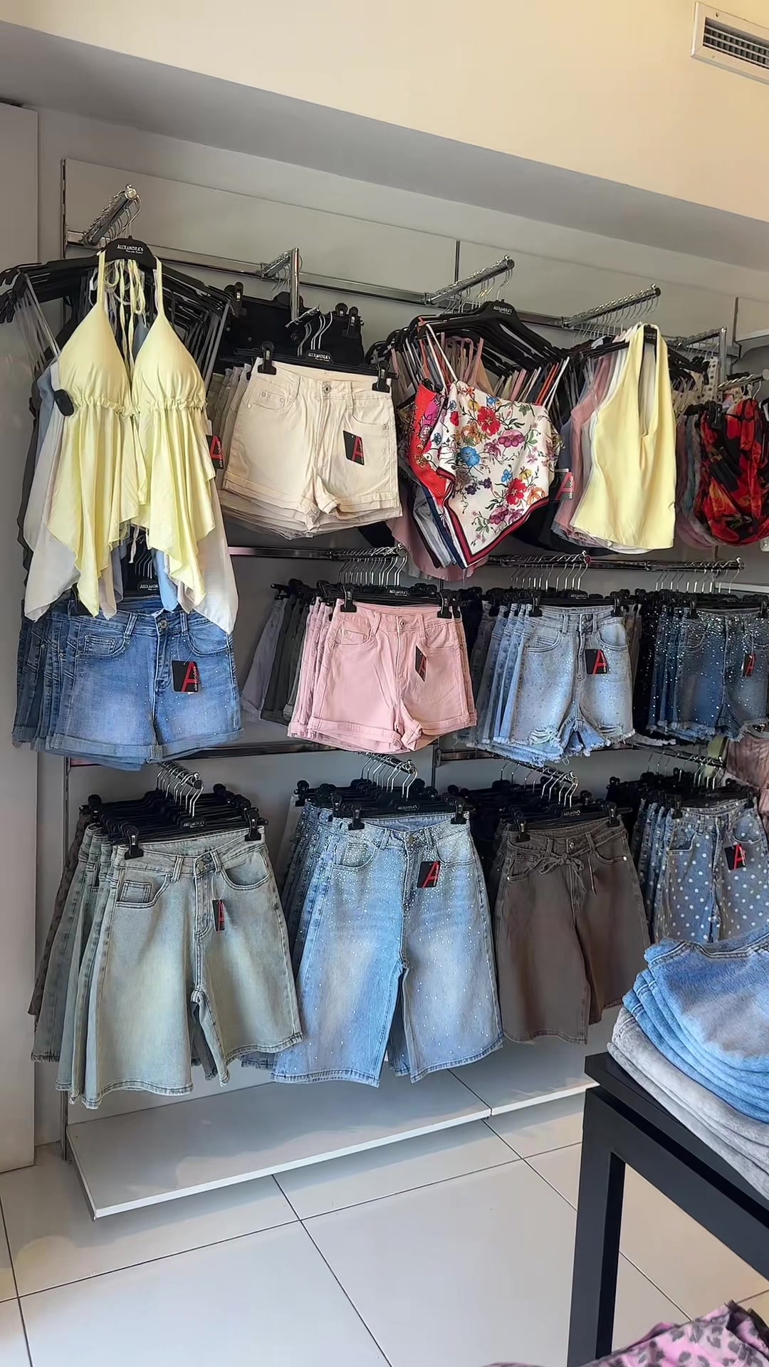 @alexandras_clothes