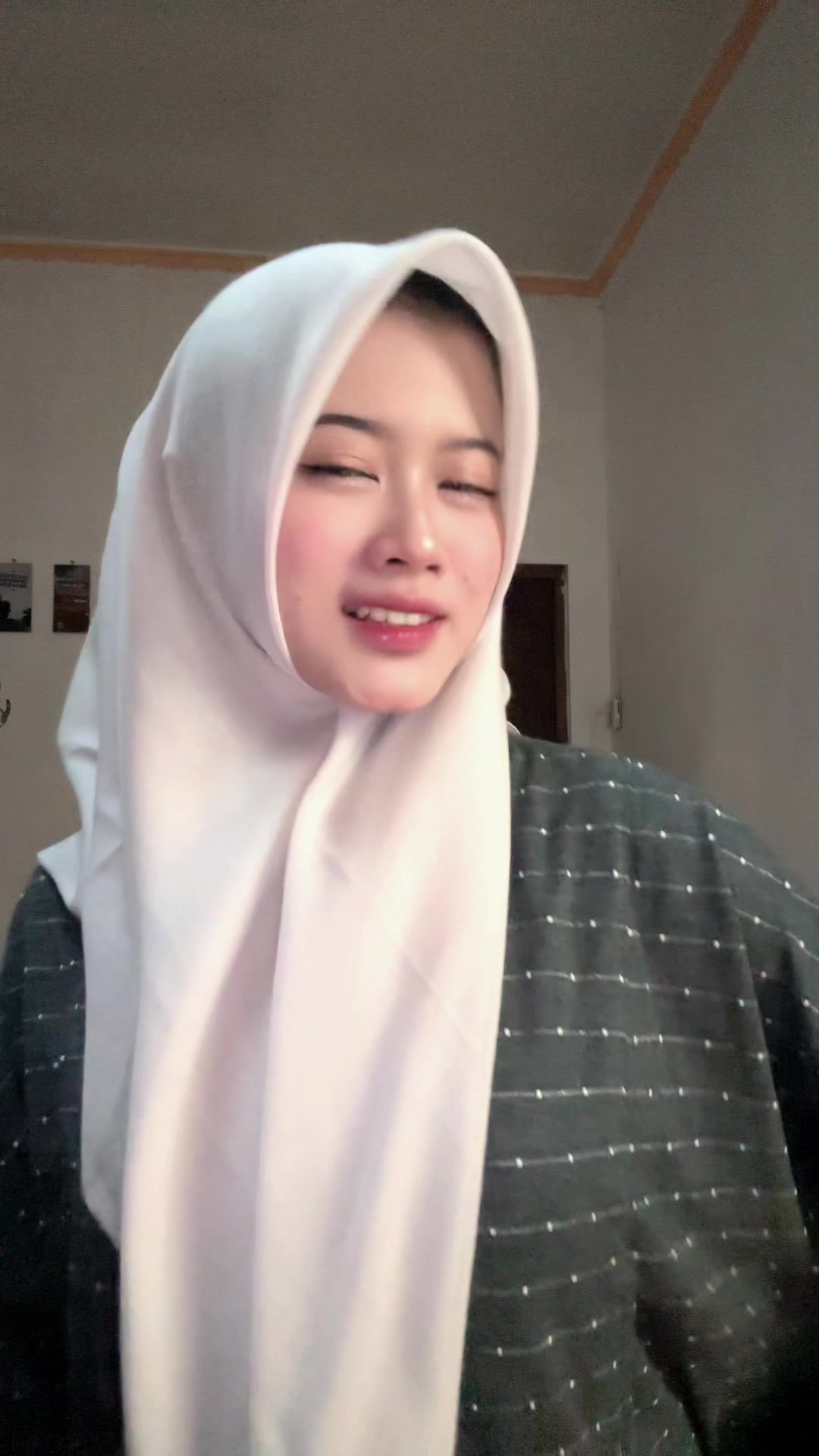 @riaraa_