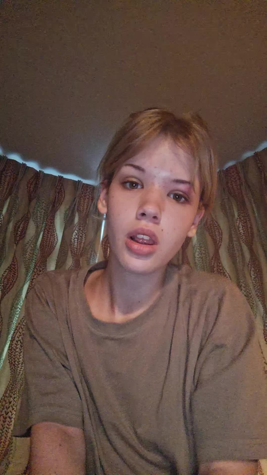 @🫂