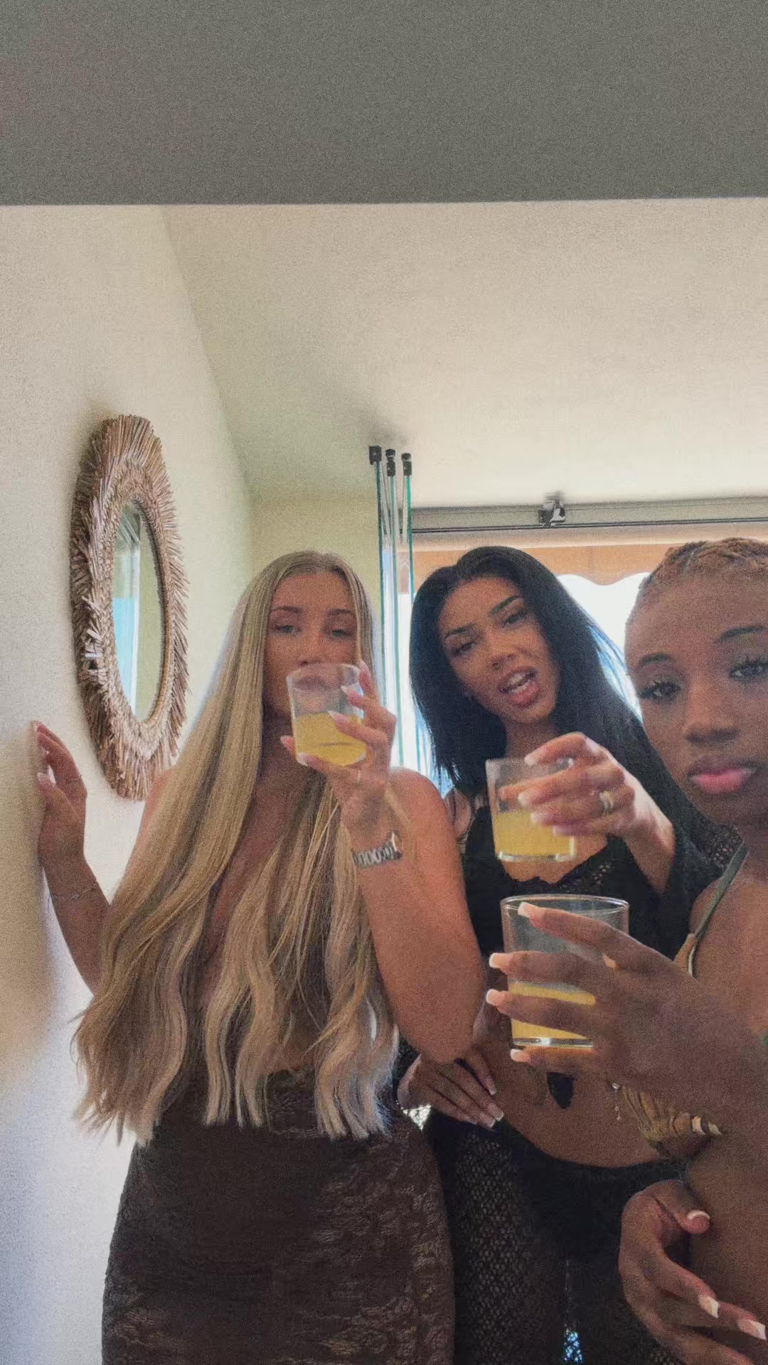 @Ellie x