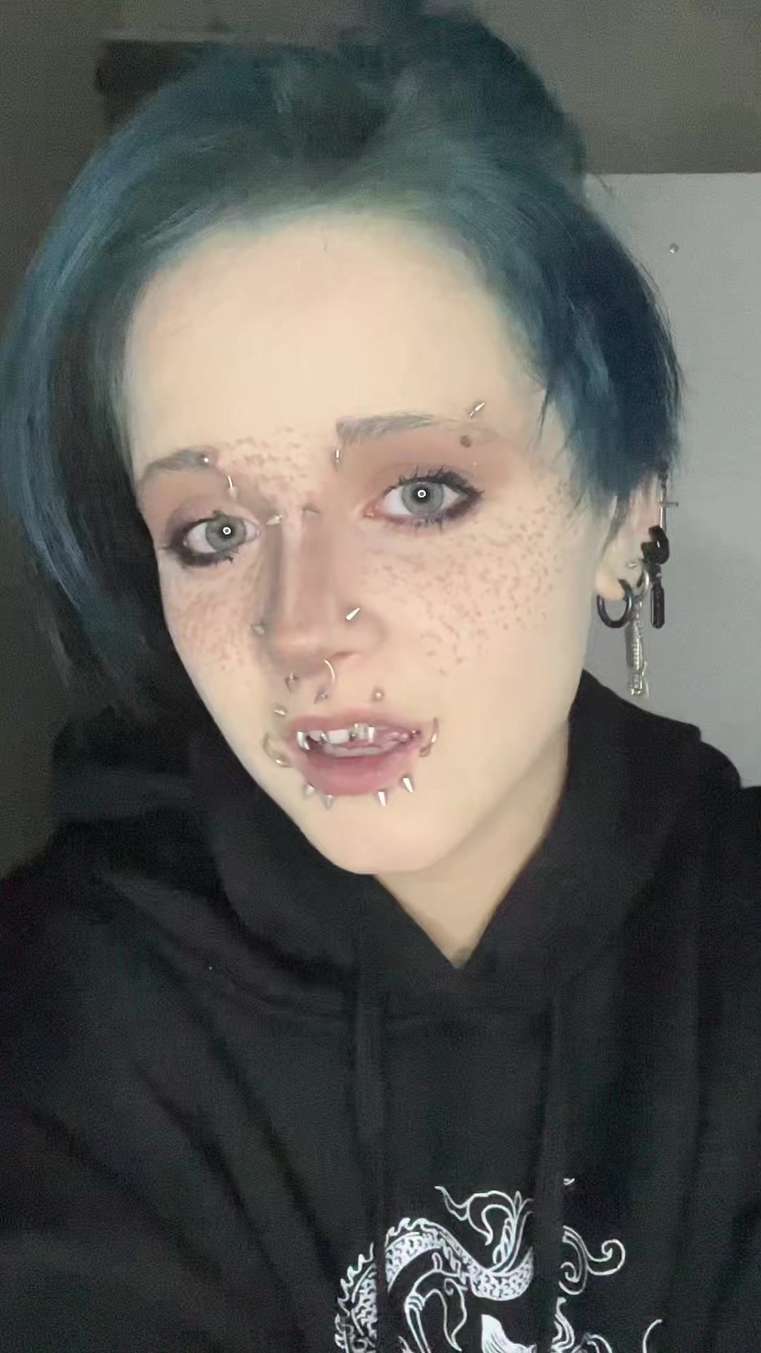 @𝕊𝕙𝕖𝕝𝕝𝕪 𝕚𝕟 𝕓𝕝𝕒𝕔𝕜