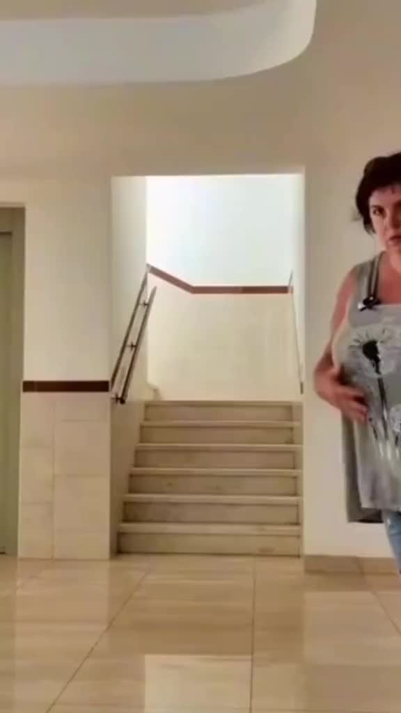 @Elena Glavan920