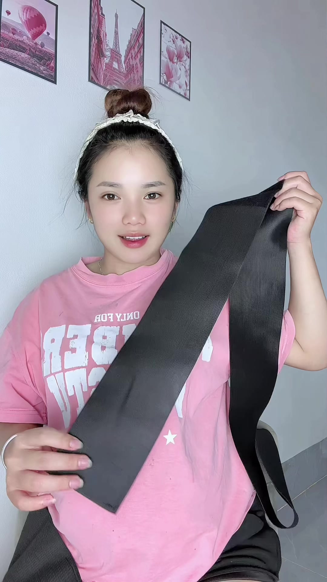 @Hoàng Yến 🌹