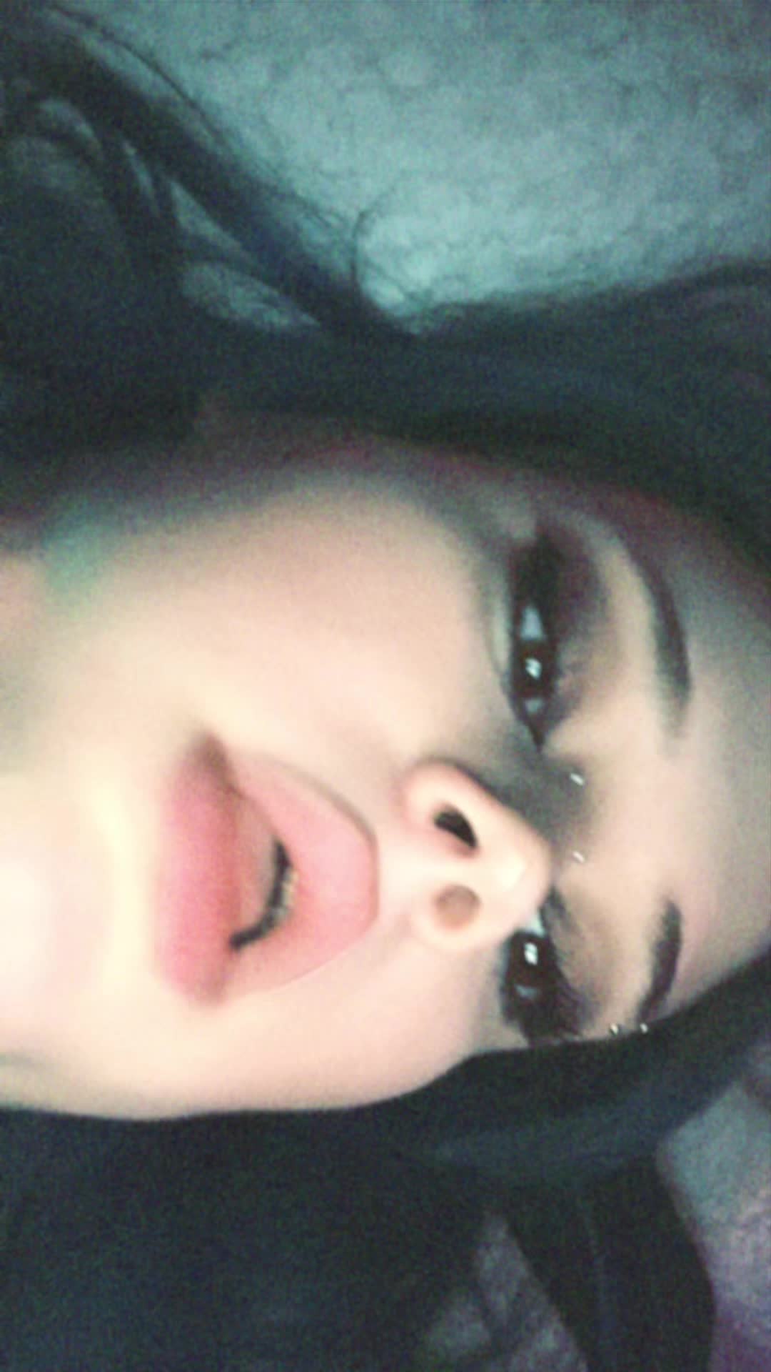 @Becca M <33