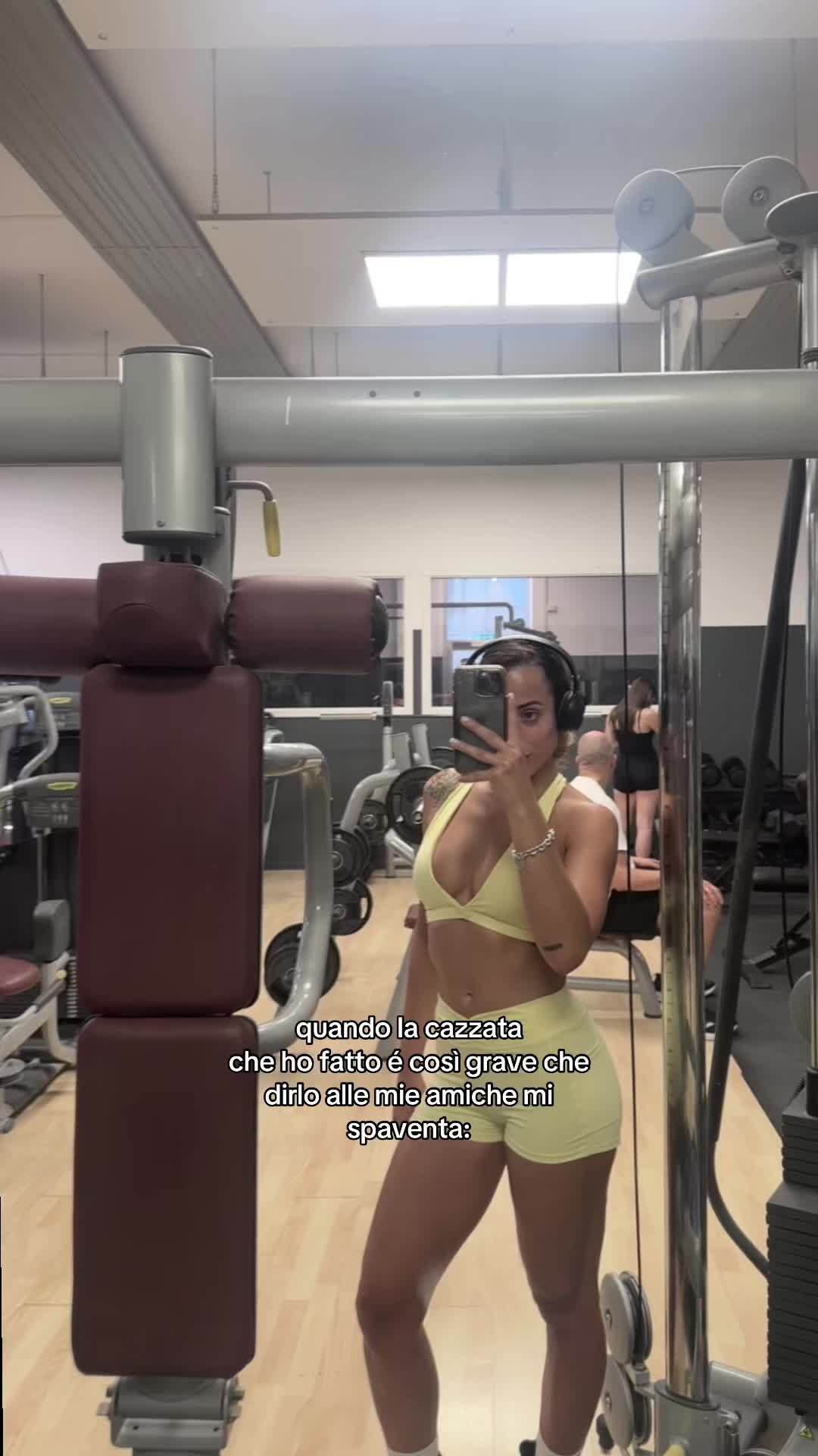 @S👑