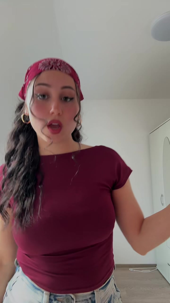 @Ana<3.CM