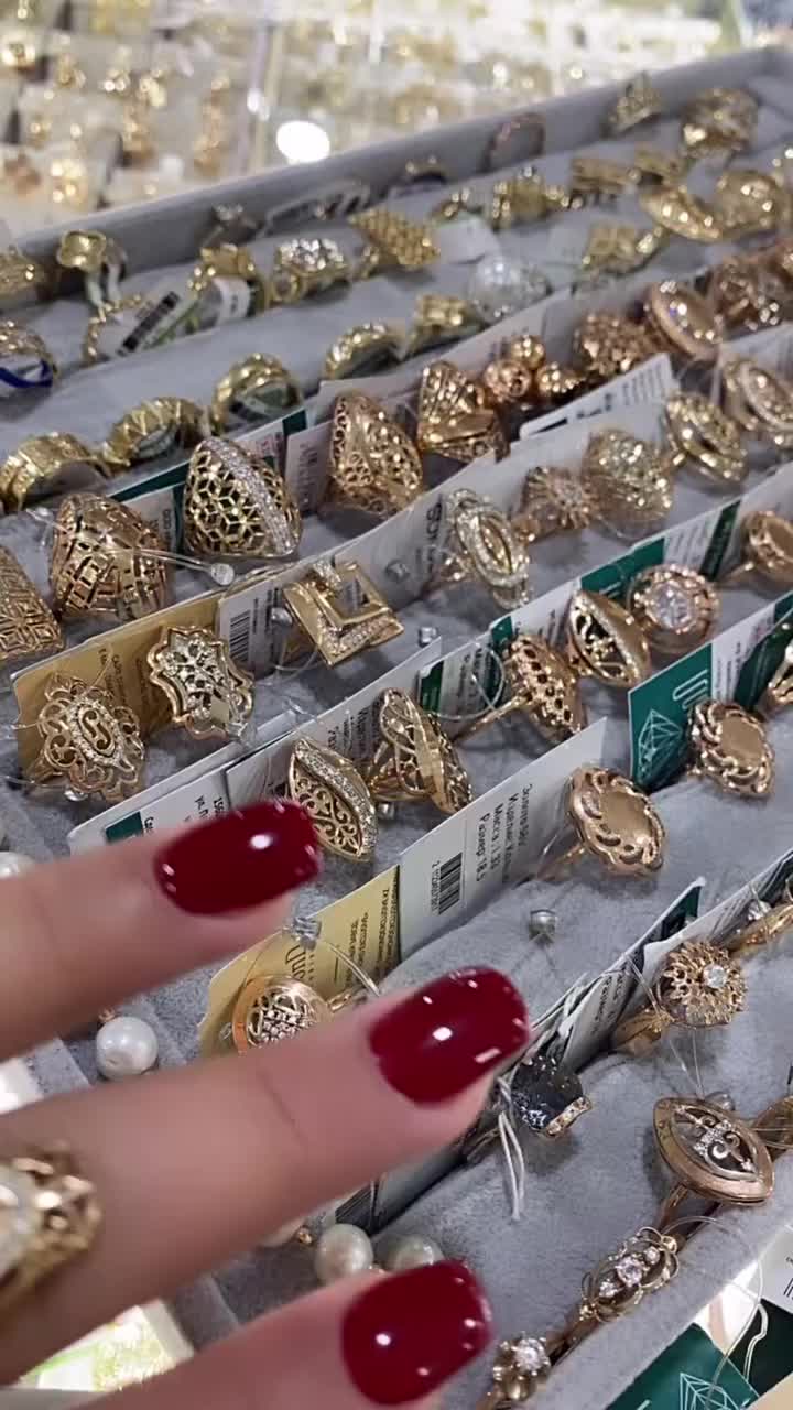 @balausa_lady_gold