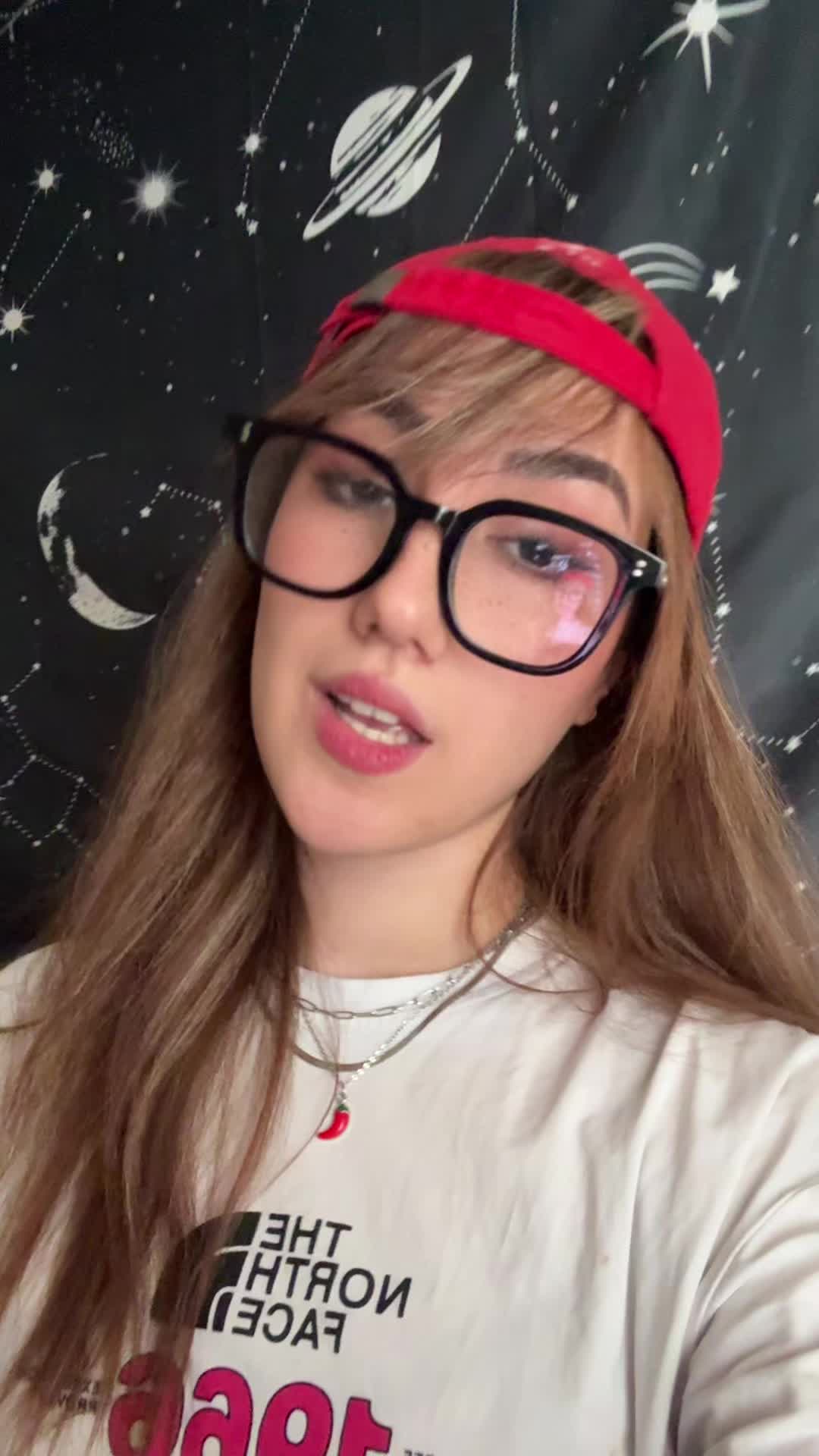 @Phateme 🦋