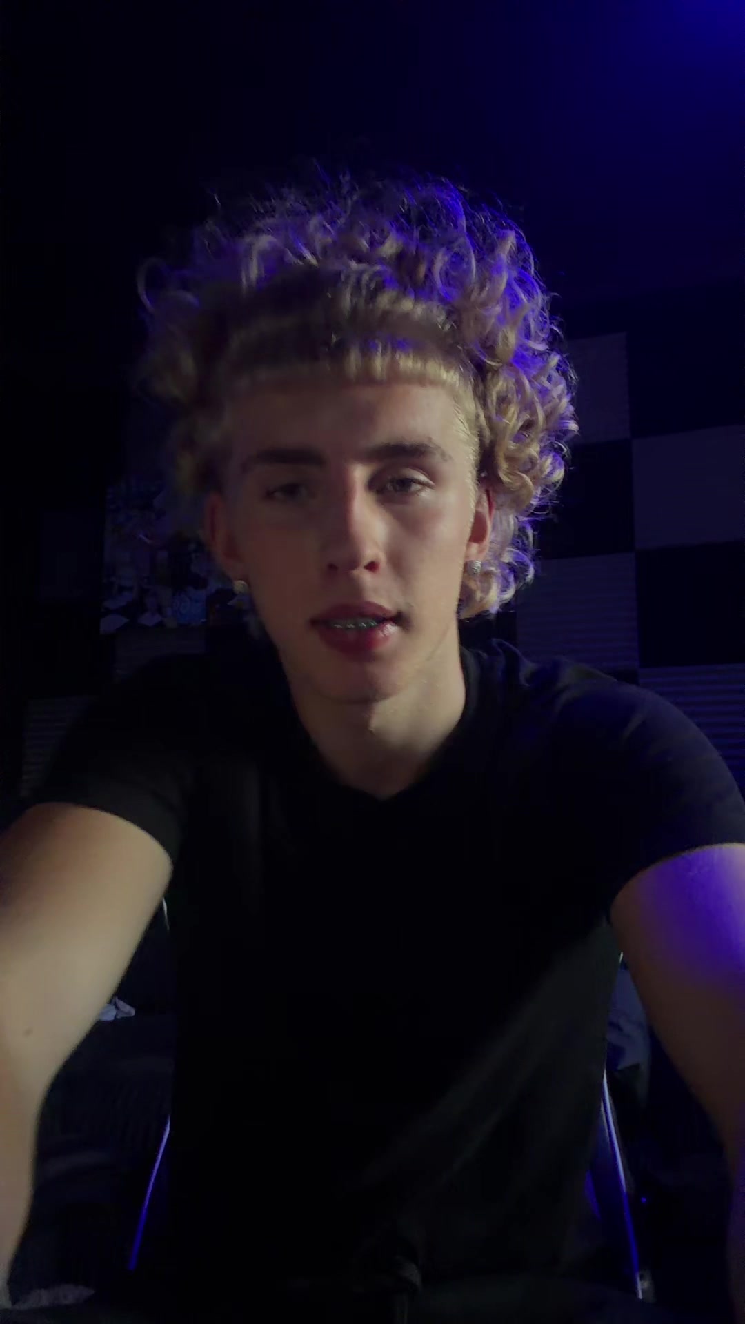 @whiteboi👨🏼🦱