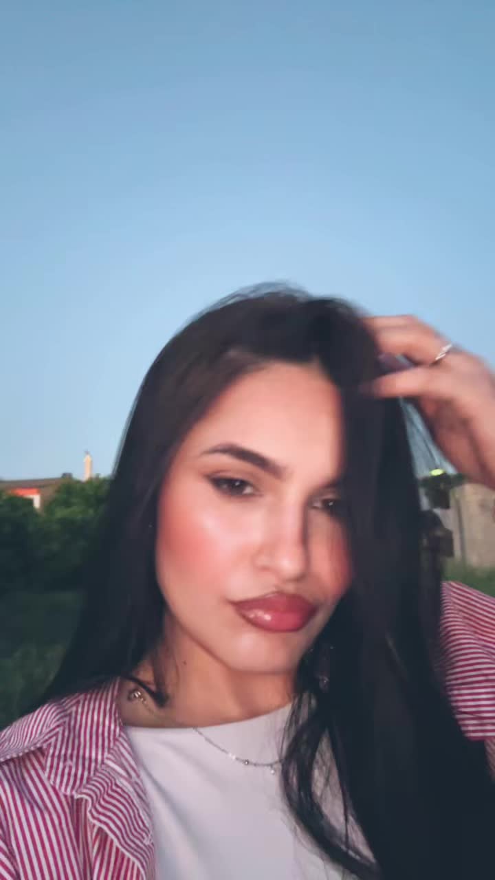 @𝑨𝑵𝑵𝑨 𝑴𝑨𝑵𝑬𝑳𝑳𝑰