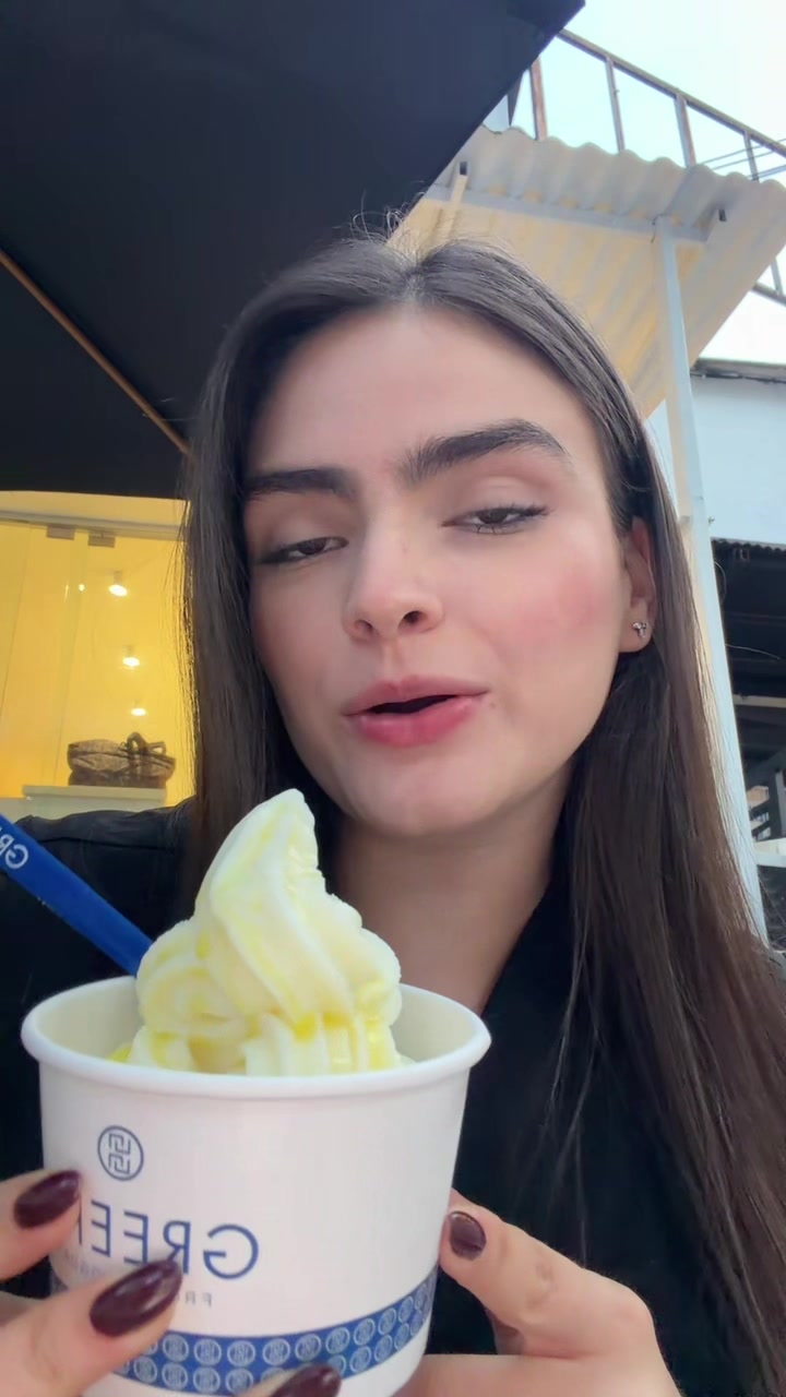 @Camila Echeverri