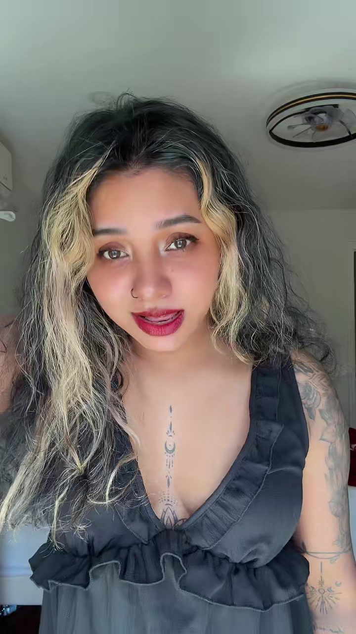 @Sabrina