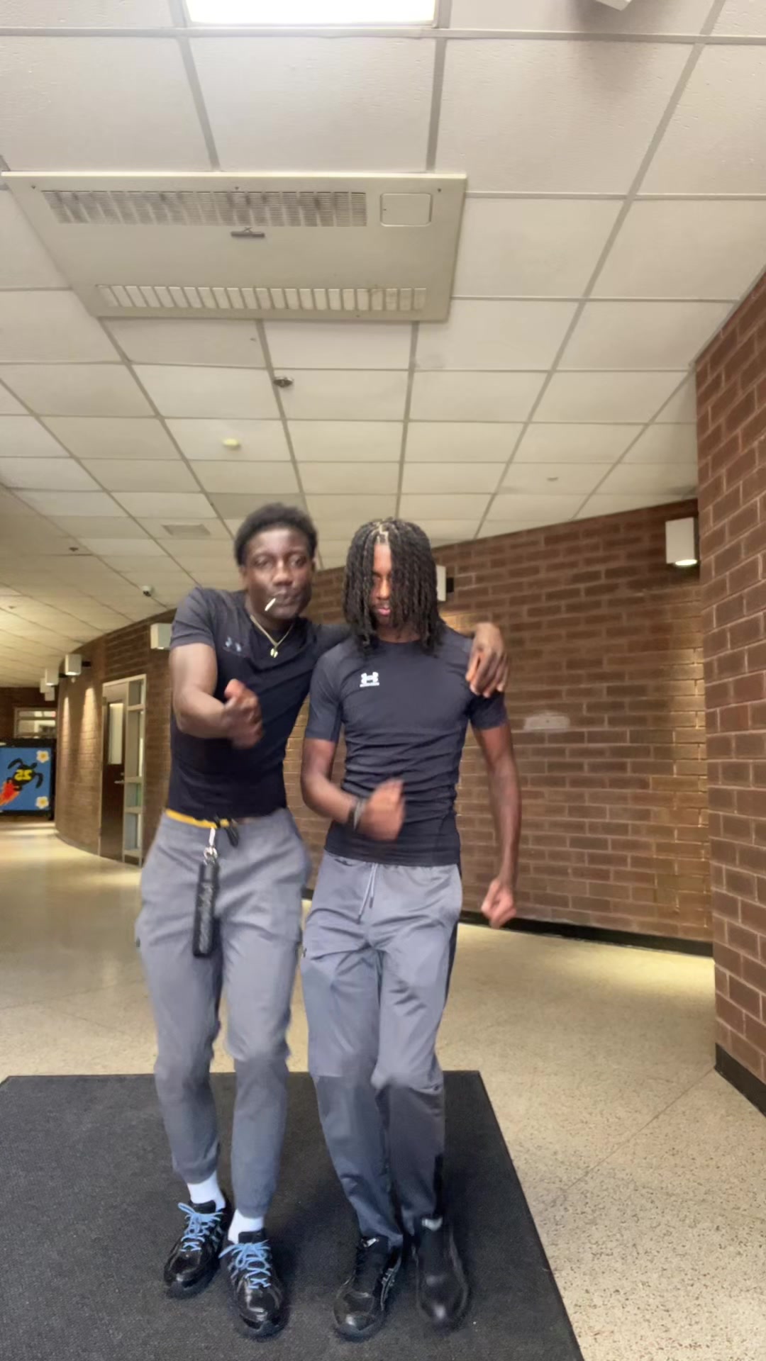 @J4🕺🏾.