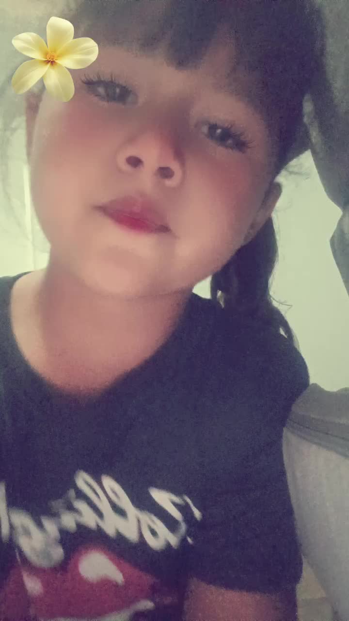 @Chloe Casares