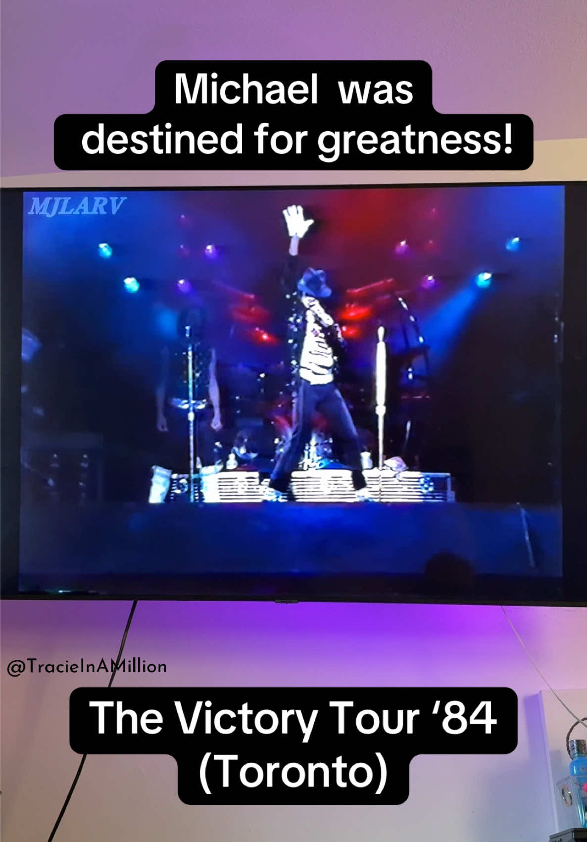 @TRACIEn Superstar 🐝
