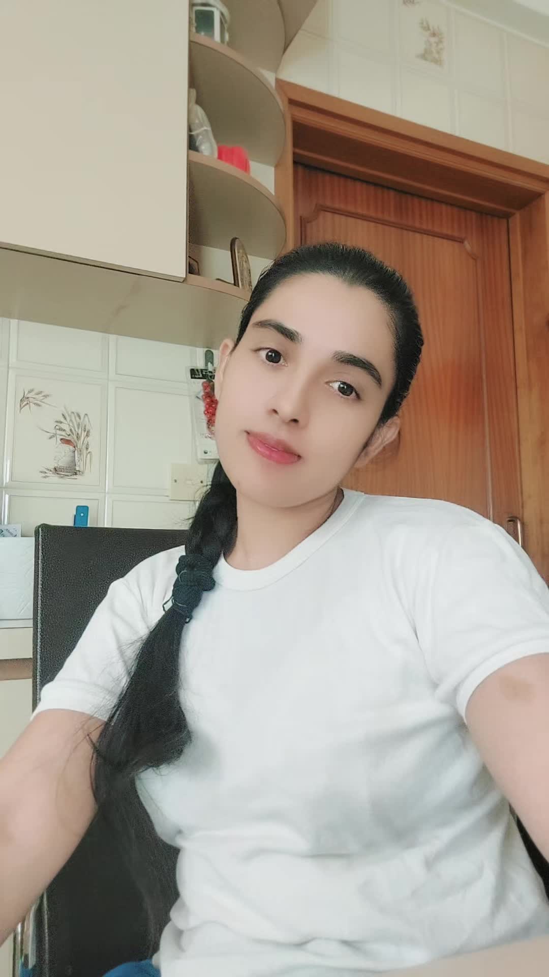 @🇱🇰PINKI 🇨🇾