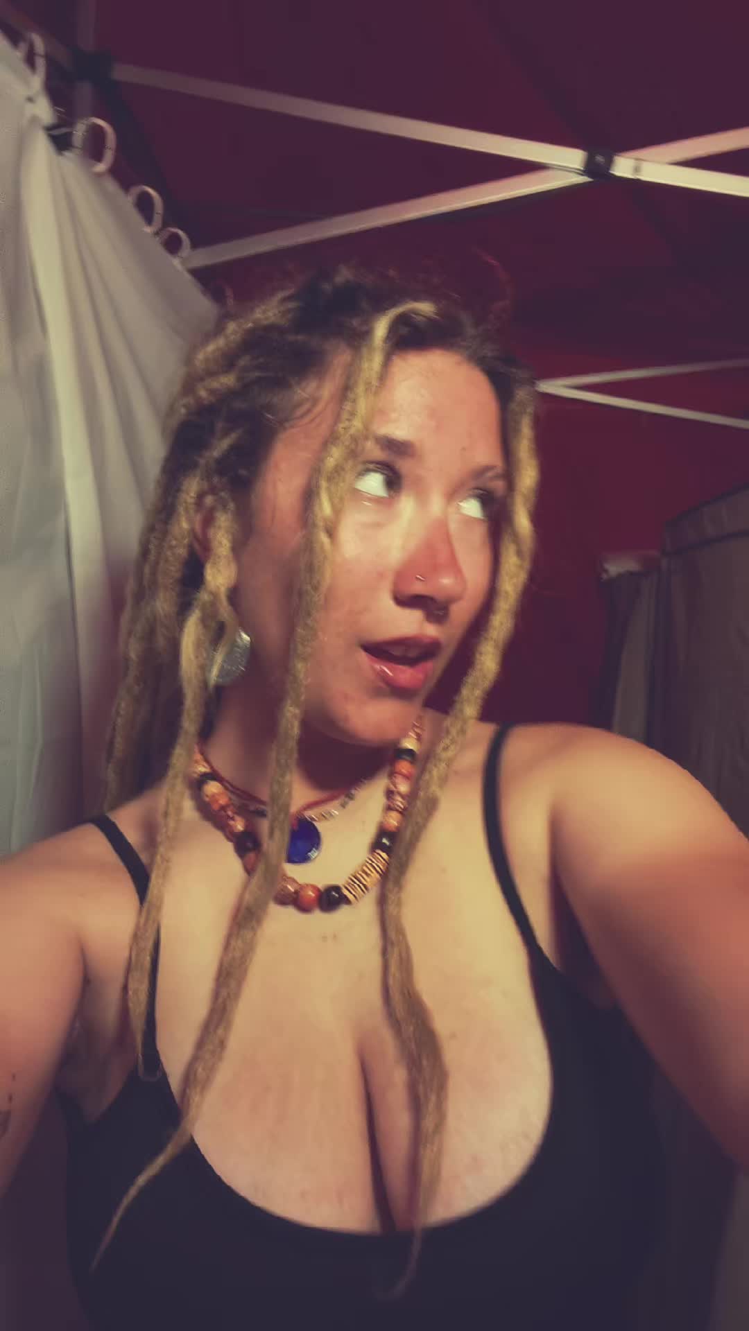 @elenaacdominguezz_